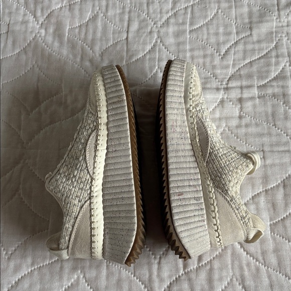 Universal Thread Woven Platform Sneakers Size 7 Cream - Picture 5 of 10